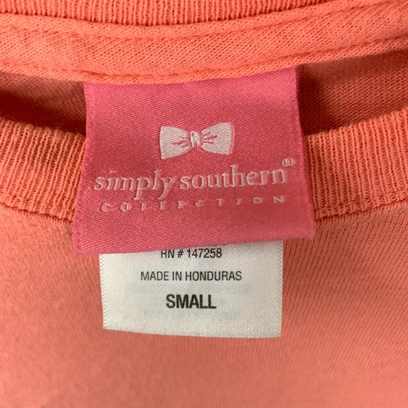 [SOLD]Simply Southern Seek Magic Everyday T Shirt - Picture 7 of 8